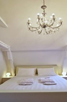 Apartment Luxury V History Written *